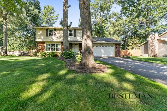 1149 Greenbriar Drive, Muskegon, MI 49445