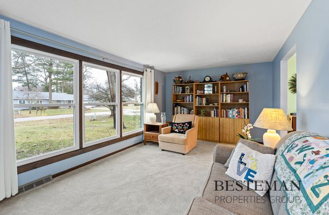 1149 Greenbriar Drive, Muskegon, MI 49445