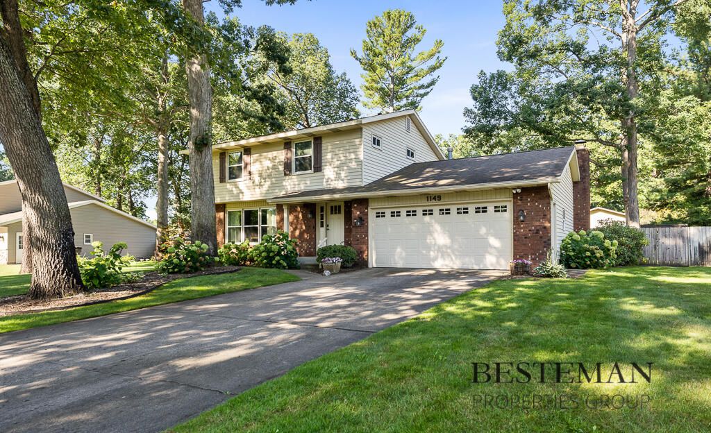 1149 Greenbriar Drive, Muskegon, MI 49445