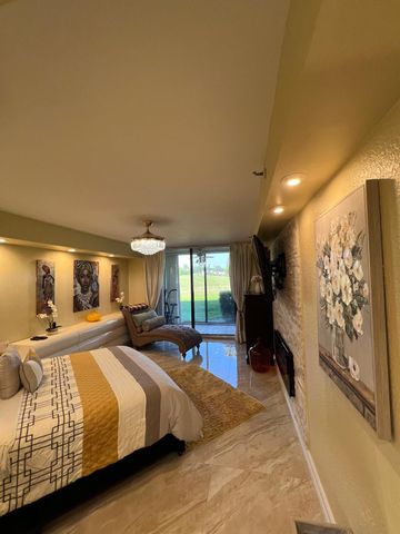 5257 S Fountains Dr S 105, Lake Worth, FL 33467