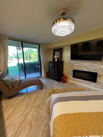 5257 S Fountains Dr S 105, Lake Worth, FL 33467