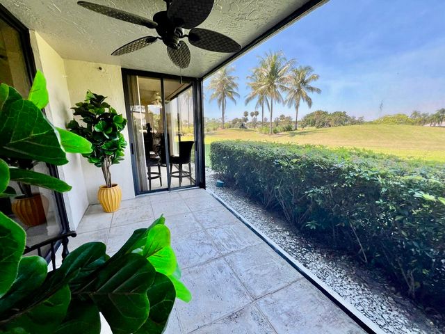 5257 S Fountains Dr S 105, Lake Worth, FL 33467