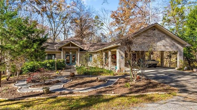 371 Farmington Road, Mocksville, NC 27028