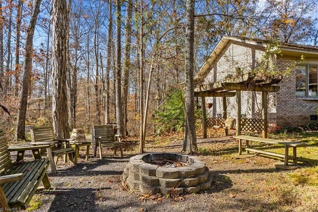 371 Farmington Road, Mocksville, NC 27028