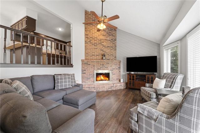 15306 W 121ST Terrace, Olathe, KS 66062