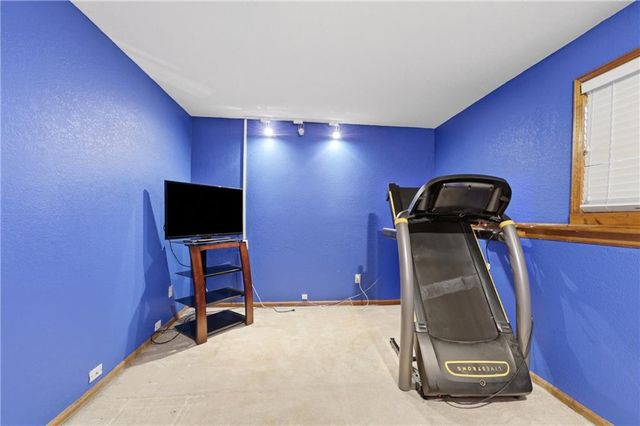 15306 W 121ST Terrace, Olathe, KS 66062