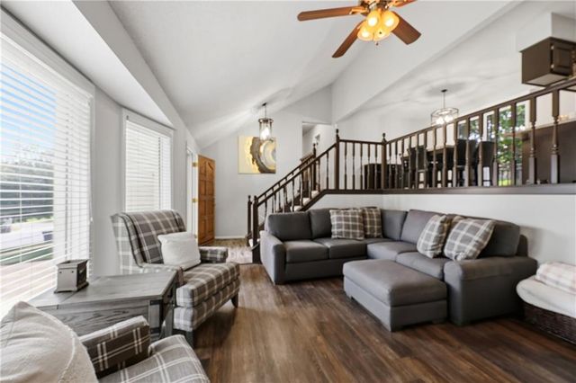 15306 W 121ST Terrace, Olathe, KS 66062
