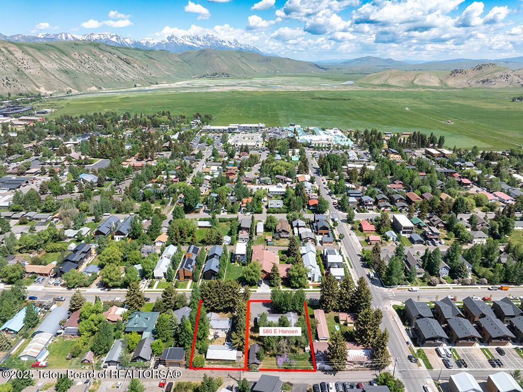 580 E HANSEN Avenue, Jackson, WY 83001