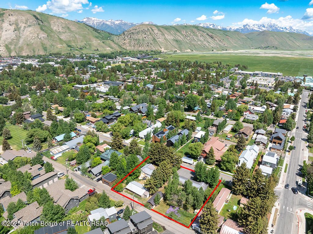 580 E HANSEN Avenue, Jackson, WY 83001 photo 6