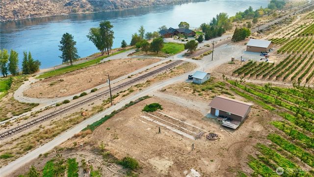 27375 US Hwy 97, Chelan, WA 98816