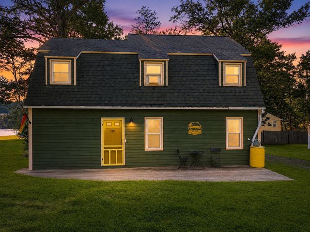 24 Briarcliff Ln B, Spencer, MA 01562