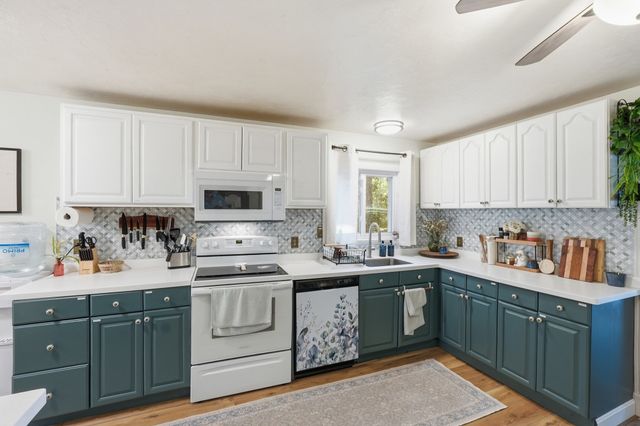 24 Briarcliff Ln B, Spencer, MA 01562