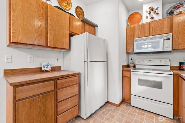 390 Potlatch N, Hoodsport, WA 98548