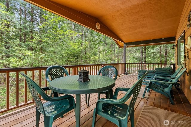 390 Potlatch N, Hoodsport, WA 98548