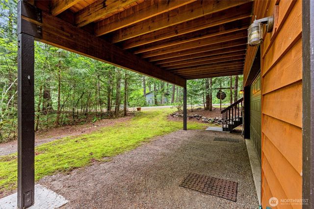 390 Potlatch N, Hoodsport, WA 98548