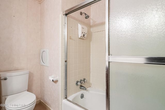 308 Caroldale Ln, Louisville, KY 40243