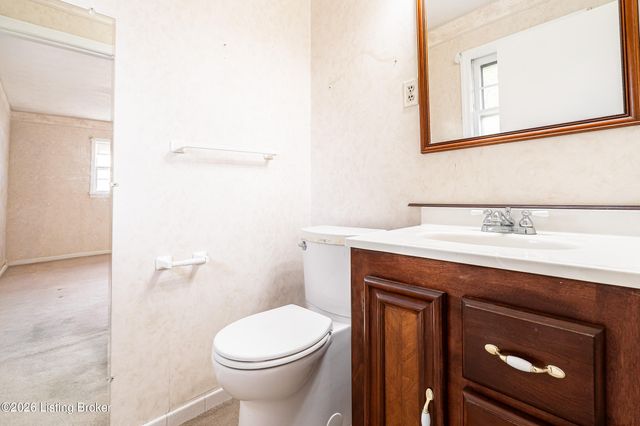 308 Caroldale Ln, Louisville, KY 40243