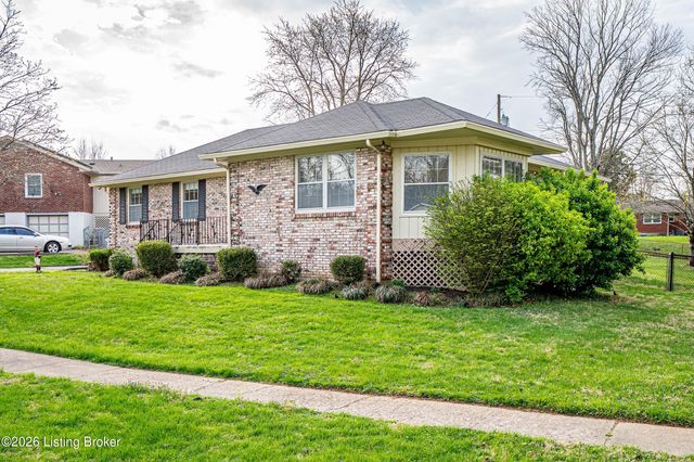 308 Caroldale Ln, Louisville, KY 40243