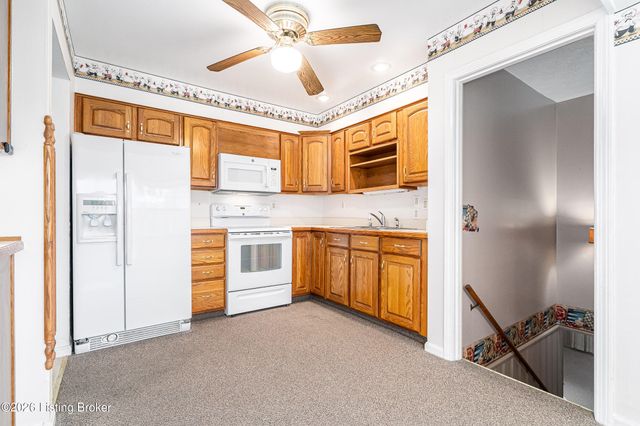 308 Caroldale Ln, Louisville, KY 40243