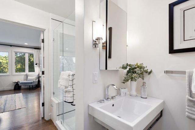 176 Los Trancos Circle, Portola Valley, CA 94028