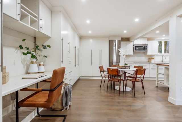 176 Los Trancos Circle, Portola Valley, CA 94028