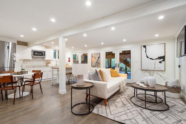 176 Los Trancos Circle, Portola Valley, CA 94028