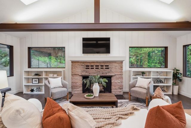 176 Los Trancos Circle, Portola Valley, CA 94028