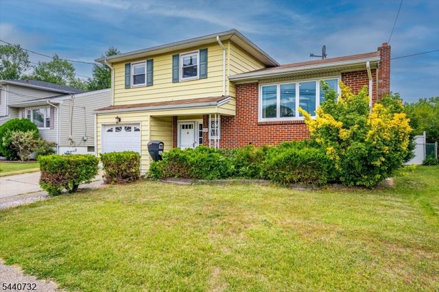 2300 Desisto Dr, Rahway City, NJ 07065