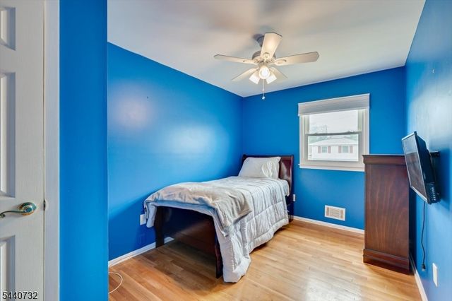 2300 Desisto Dr, Rahway City, NJ 07065