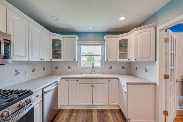 2300 Desisto Dr, Rahway City, NJ 07065