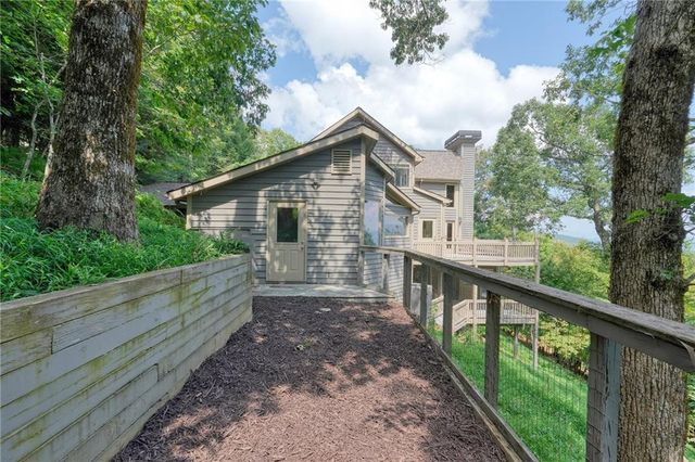 73 Resting Bear Ridge, Big Canoe, GA 30143