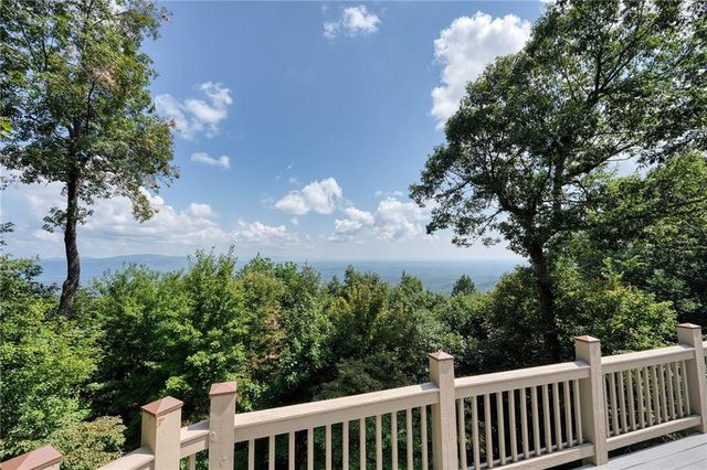 73 Resting Bear Ridge, Big Canoe, GA 30143