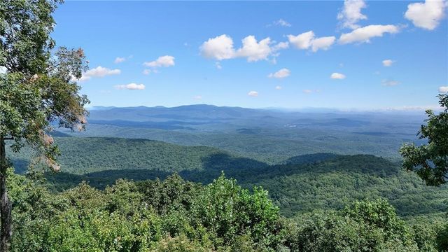 73 Resting Bear Ridge, Big Canoe, GA 30143