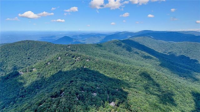73 Resting Bear Ridge, Big Canoe, GA 30143
