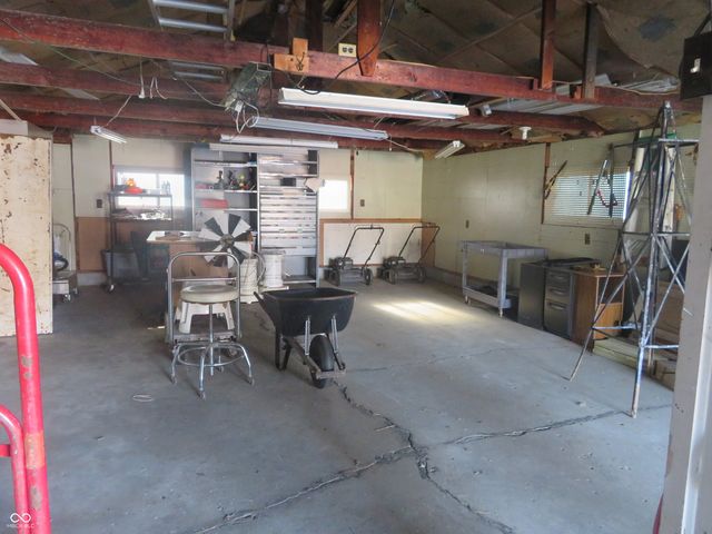 413 E State Road 28, Alexandria, IN 46001