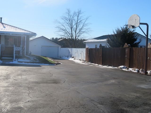 413 E State Road 28, Alexandria, IN 46001