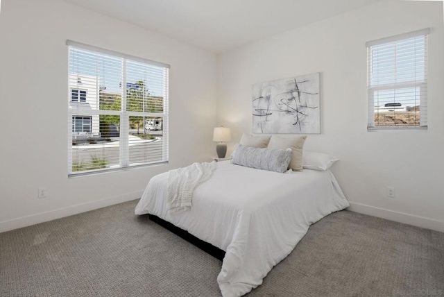 9111 W Bluff Place, Santee, CA 92071