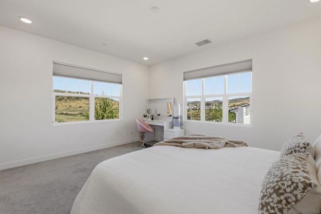 9111 W Bluff Place, Santee, CA 92071