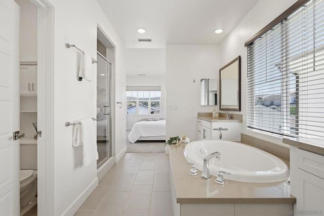 9111 W Bluff Place, Santee, CA 92071