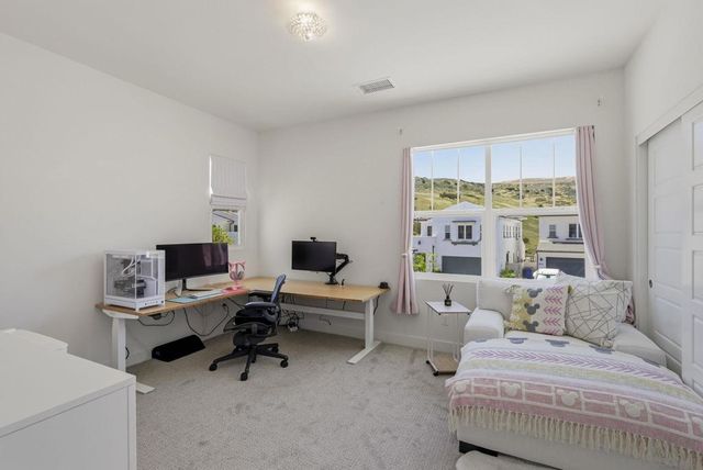 9111 W Bluff Place, Santee, CA 92071