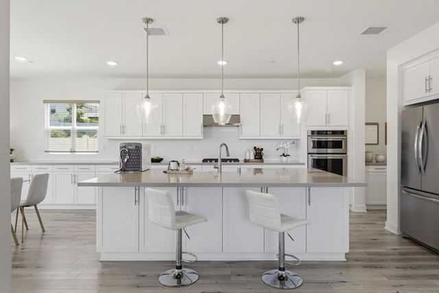 9111 W Bluff Place, Santee, CA 92071