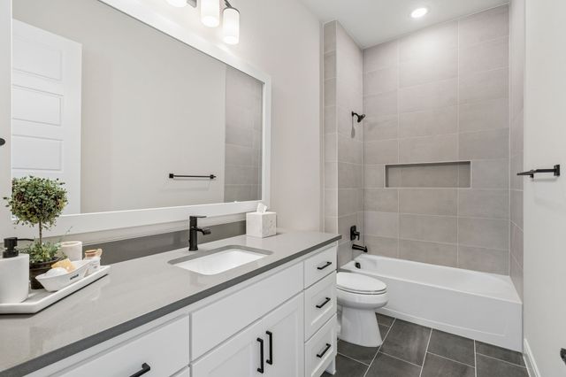 12532 Bella Crossing Drive, Fort Worth, TX 76126