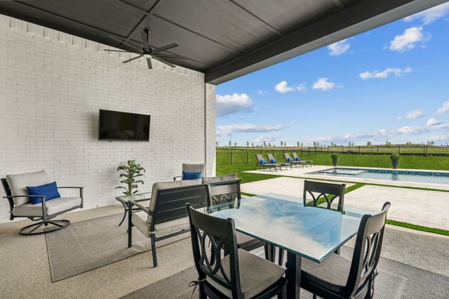 12532 Bella Crossing Drive, Fort Worth, TX 76126