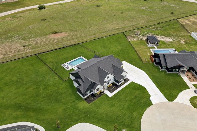 12532 Bella Crossing Drive, Fort Worth, TX 76126