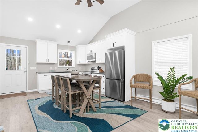 126 Evergreen Drive, Lehman Twp, PA 18324