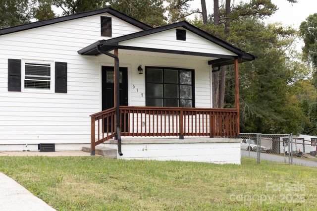 317 E Louisiana Avenue, Bessemer City, NC 28016