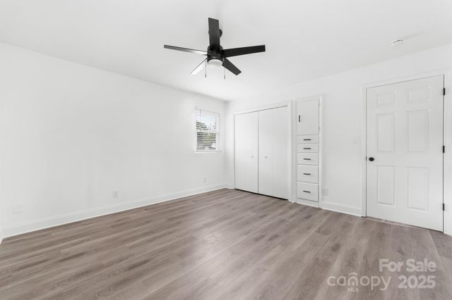 317 E Louisiana Avenue, Bessemer City, NC 28016