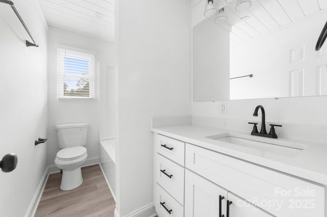 317 E Louisiana Avenue, Bessemer City, NC 28016