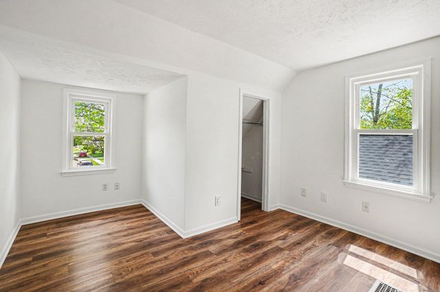 2814 S Rose Street, Kalamazoo, MI 49001