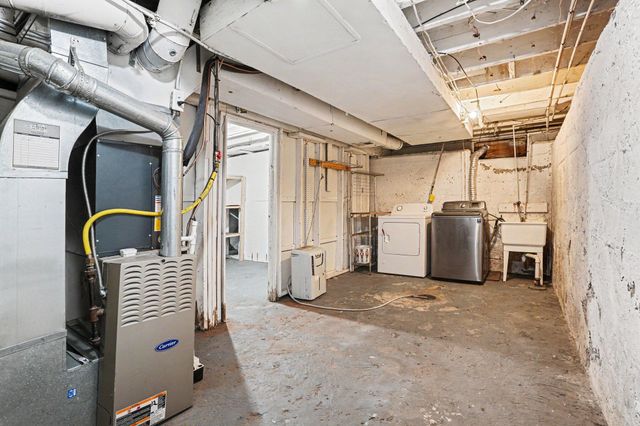 2814 S Rose Street, Kalamazoo, MI 49001